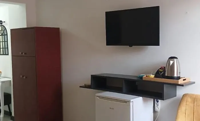 Bed & Breakfast Efesian *