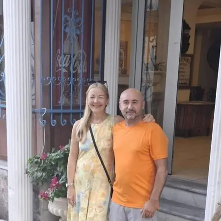 Efesian Center - Harbour B&B