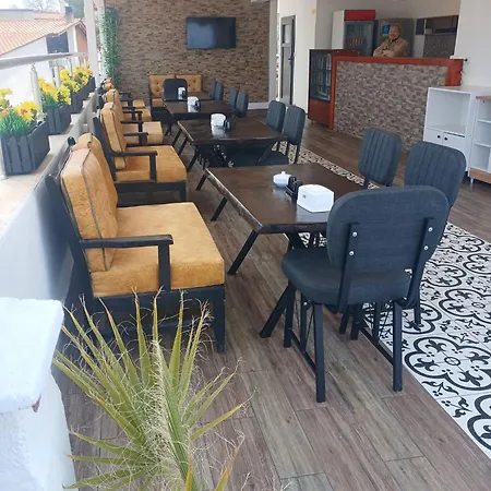 Efesian Center - Harbour 3*