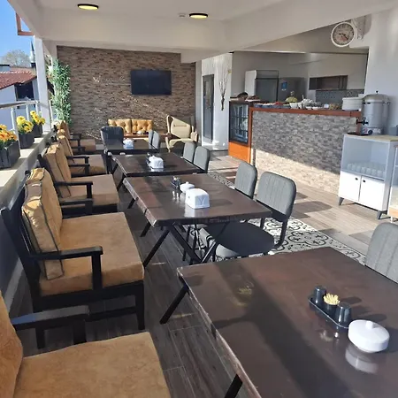 Efesian Center - Harbour B&B 3*